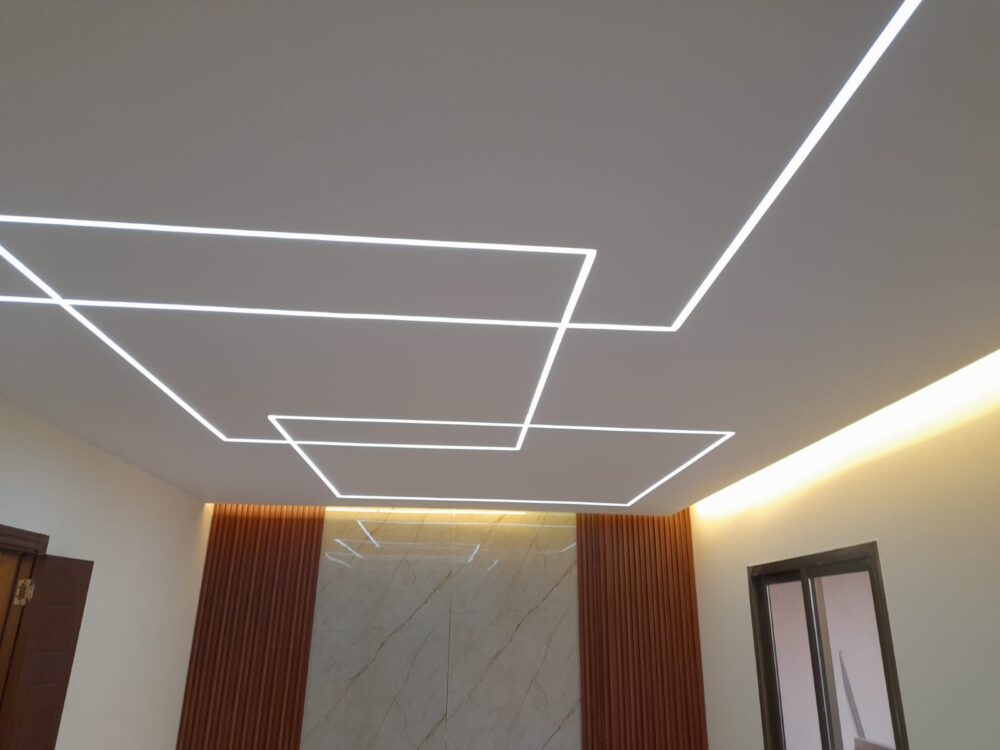 Professionel montering af gipsplader på vægge og lofter i høj kvalitet – ideelt til nybyggeri, renovering og lydisolering. Udført af erfarent team i hele Danmark.